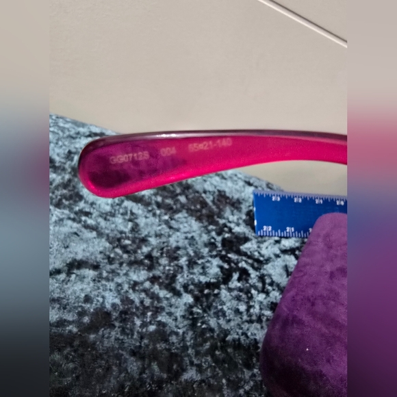 Round pink Gucci sunglasses - Picture 11 of 16